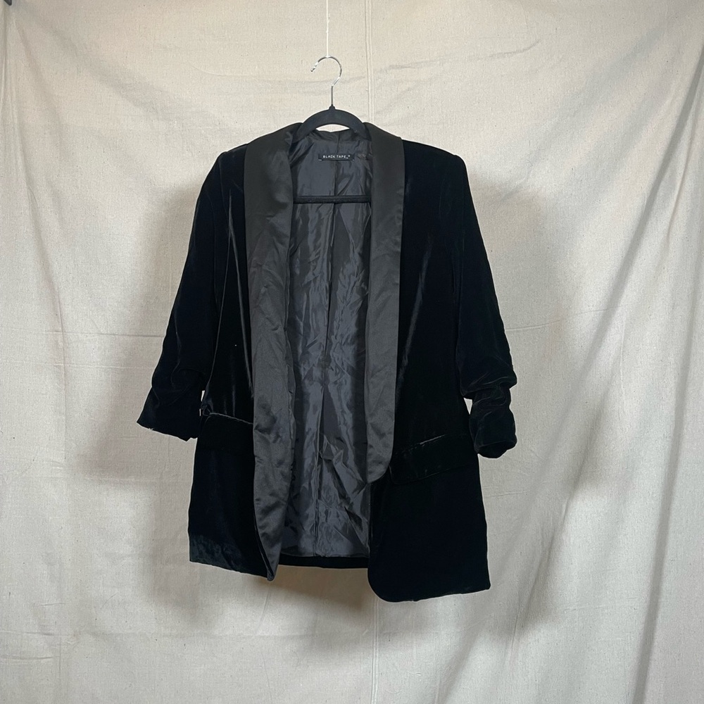Black Tape | Velvet Blazer
